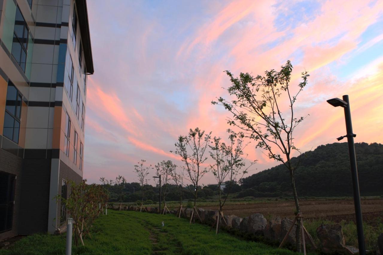 Jeju Stay In Sungsan Seogwipo Exterior photo